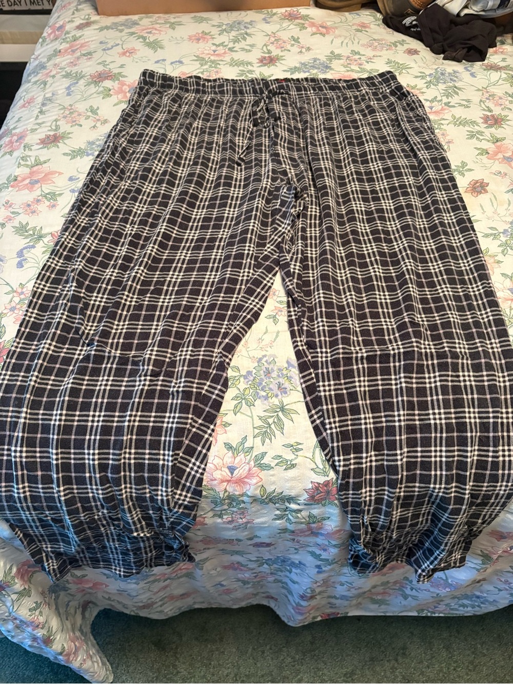 Hanes Black and White Plaid Jogger Sweatpants